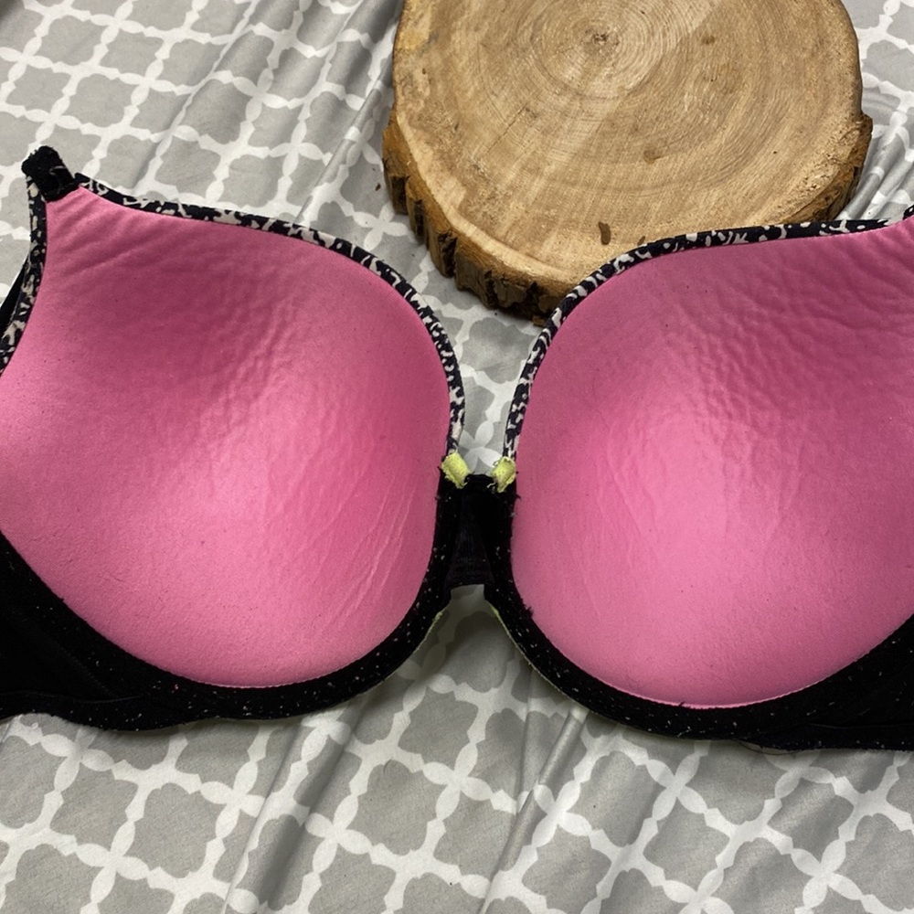Pink - Picture 3 of 6